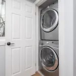 Centrestreet-Cozy Petfriendly 4Bedsuite 04Entire